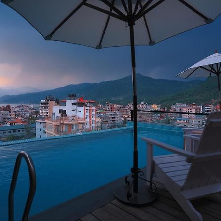 Aabas Pokhara By Barahi Hospitality Hotel Buitenkant foto