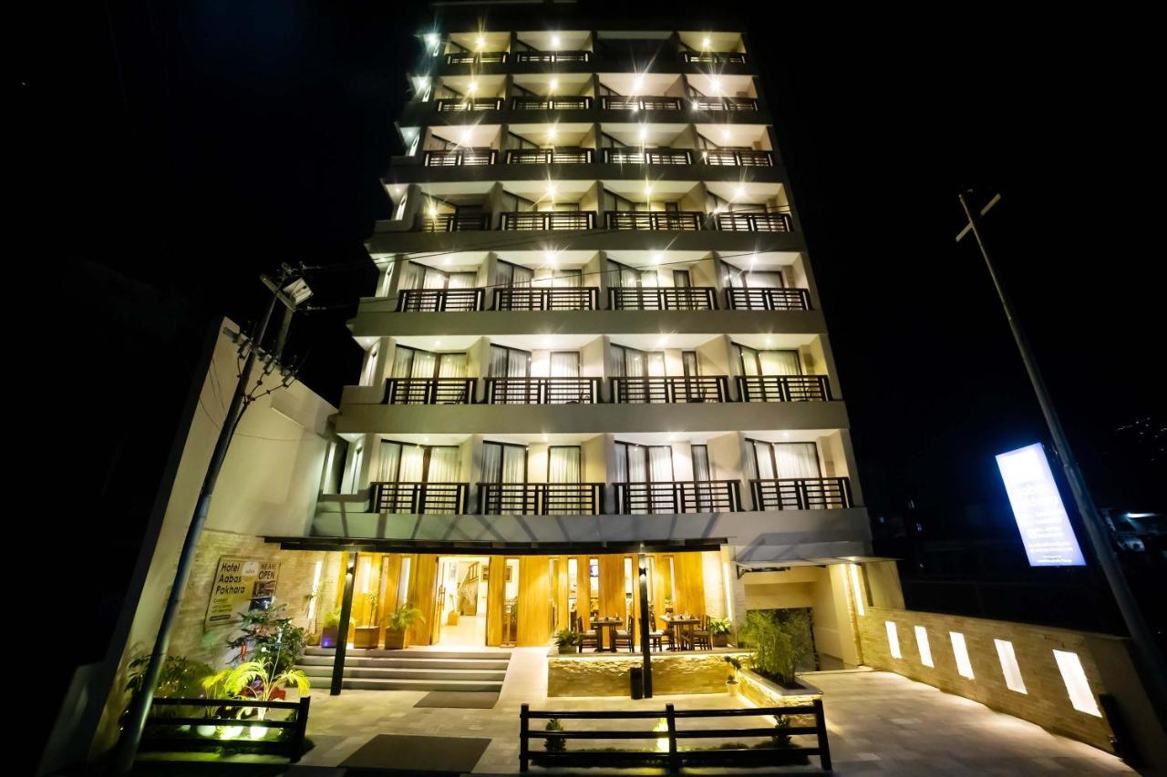 Aabas Pokhara By Barahi Hospitality Hotel Buitenkant foto