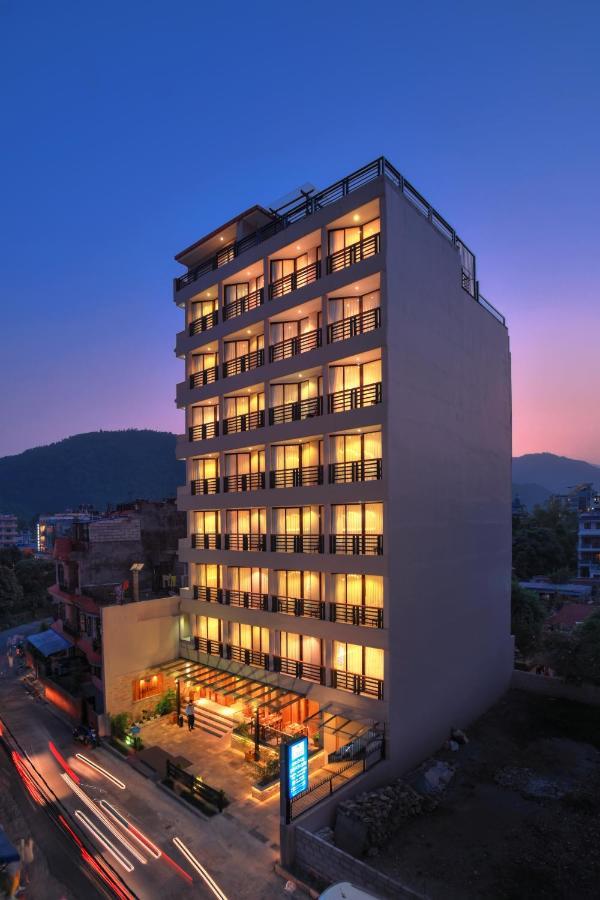 Aabas Pokhara By Barahi Hospitality Hotel Buitenkant foto