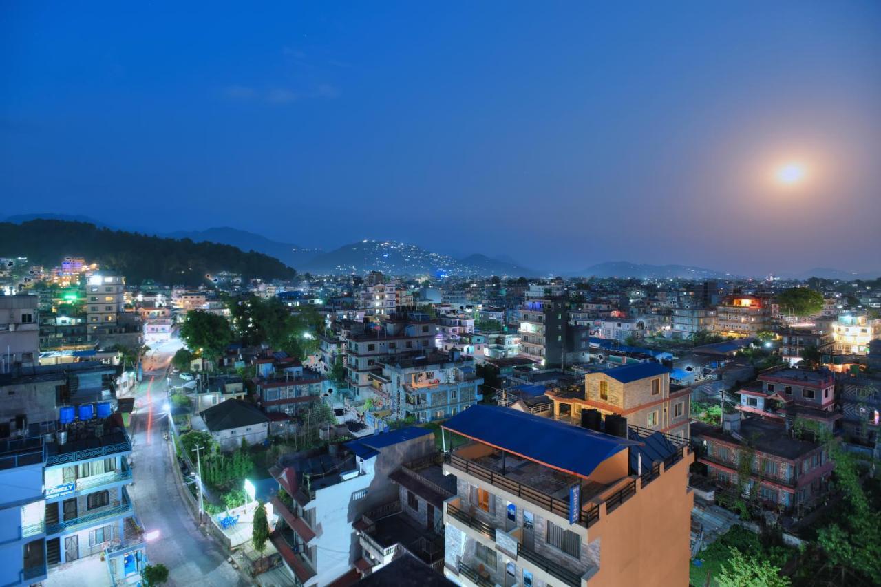 Aabas Pokhara By Barahi Hospitality Hotel Buitenkant foto