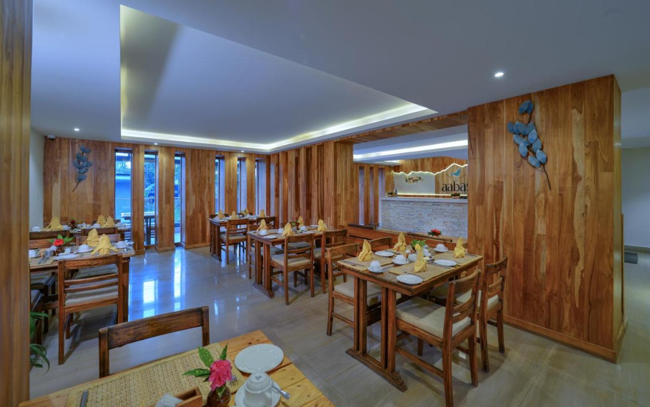 Aabas Pokhara By Barahi Hospitality Hotel Buitenkant foto